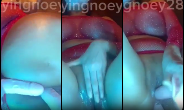 คลิปหลุดช่วยตัวเอง สาวใหญ่ ใหญ่ทุกส่วนล่อเอาดิวโด้2อันยัดทั้งรูบนรูล่าง
